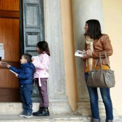 Stand di presentazione ONLUS COMUNIONE MARIANA TUTTI I DIRITTI RISERVATI