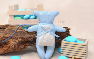 Orsacchiotto grande in azzurro con sacchetto  bianco e nastrino azzurro - Collezione Shabby - €6,00